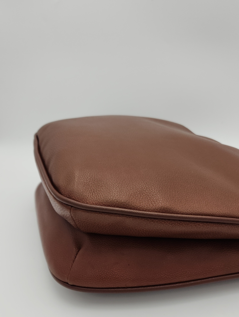 Vintage LONGCHAMP France All-Leather Triple Compartment Hobo Shoulder Bag - Tan - Picture 7 of 16